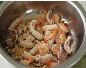 国产海鲜怎么做好吃视频,国产海鲜家常做法大揭秘